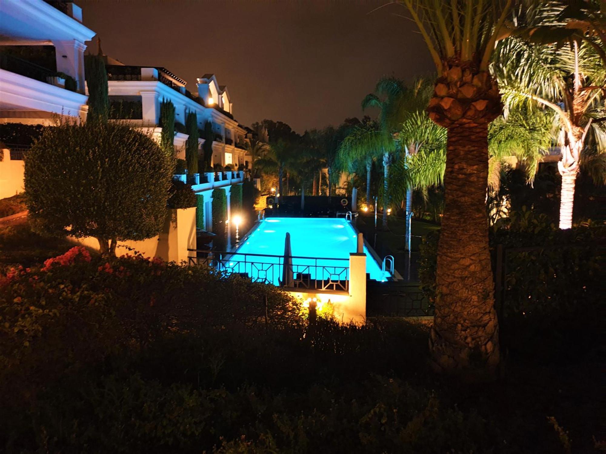 Luxury Apartment Frontal To The Sea In Estepona Doncella Beach Eksteriør bilde