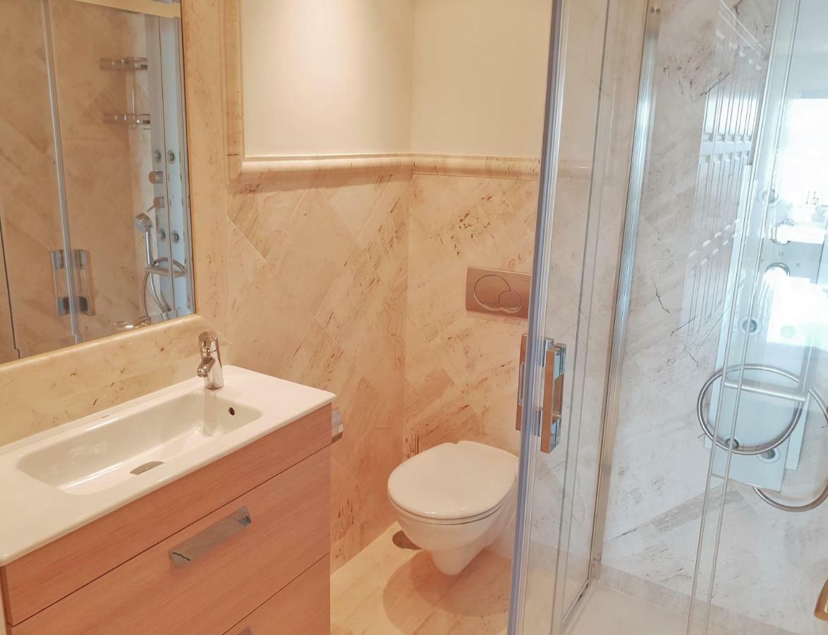 Luxury Apartment Frontal To The Sea In Estepona Doncella Beach Eksteriør bilde