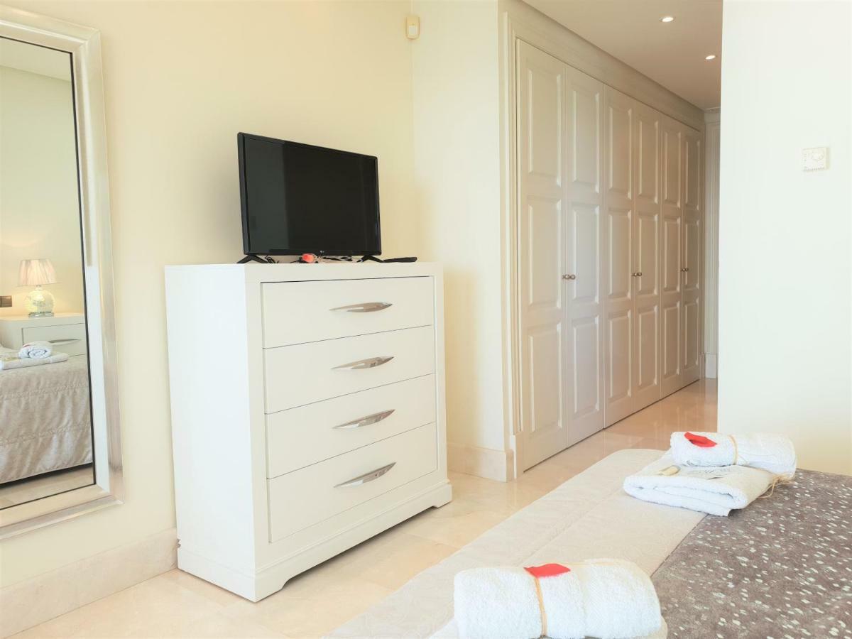 Luxury Apartment Frontal To The Sea In Estepona Doncella Beach Eksteriør bilde