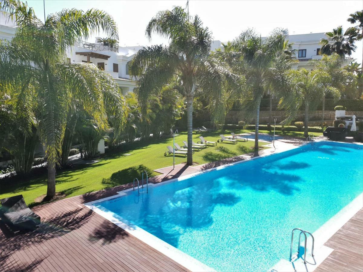 Luxury Apartment Frontal To The Sea In Estepona Doncella Beach Eksteriør bilde