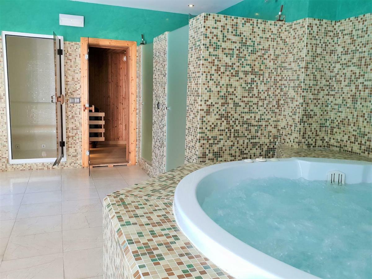 Luxury Apartment Frontal To The Sea In Estepona Doncella Beach Eksteriør bilde