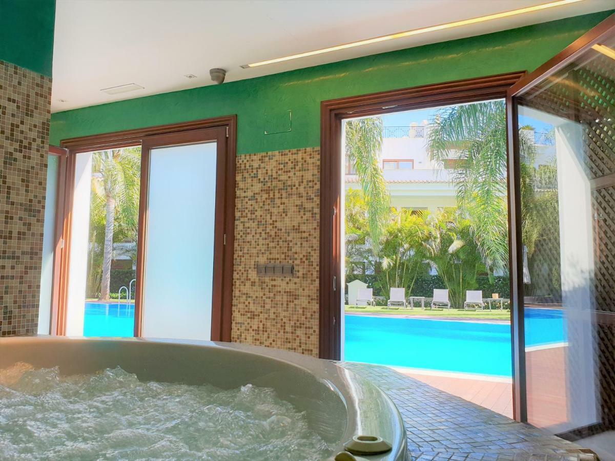 Luxury Apartment Frontal To The Sea In Estepona Doncella Beach Eksteriør bilde